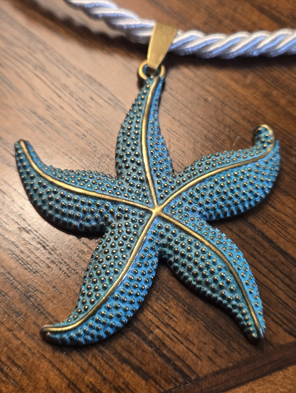 Beach Style Blue Starfish Pendant Rope Necklace Gold-tone Accents - Picture 10 of 11